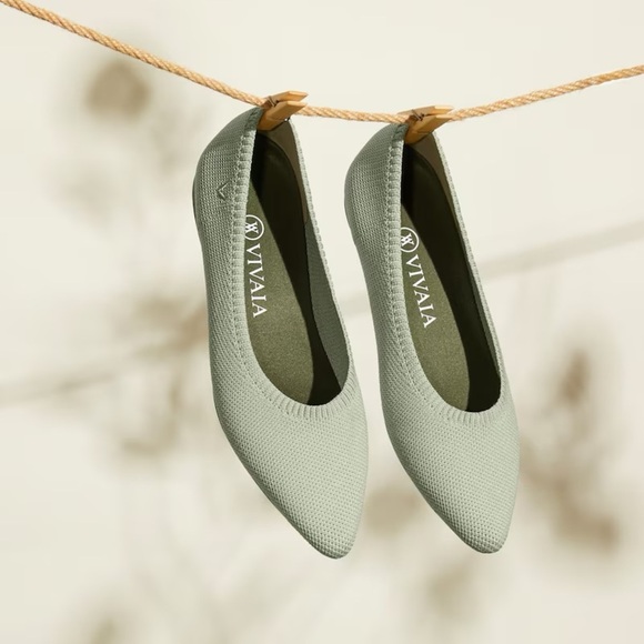 Vivaia Aria 2.0 Mint Gray Pointed Toe Ballet Flat Comfort Shoes Size 37.5 - Picture 2 of 16